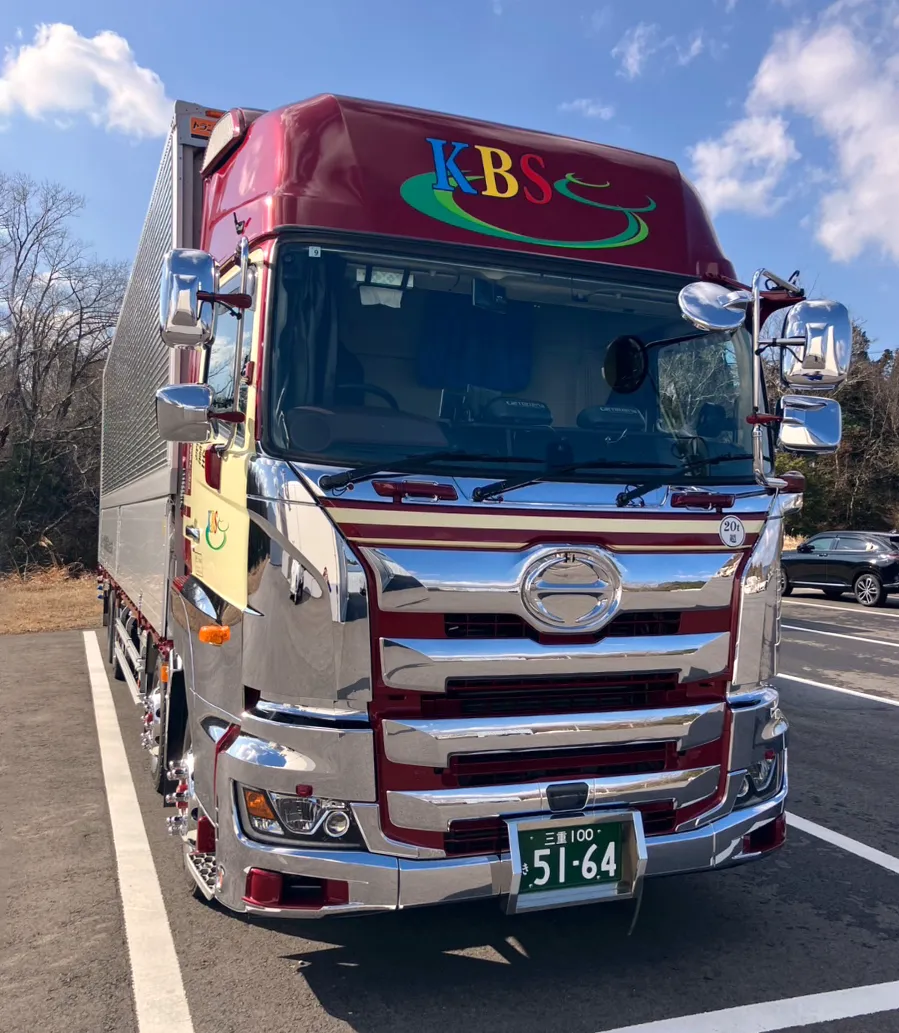 トラック